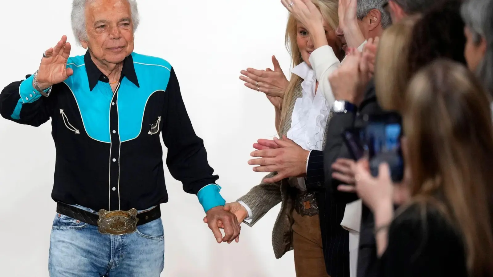 Designer Ralph Lauren wird 85 Jahre alt. (Archivbild) (Foto: Charles Sykes/Invision via AP/dpa)