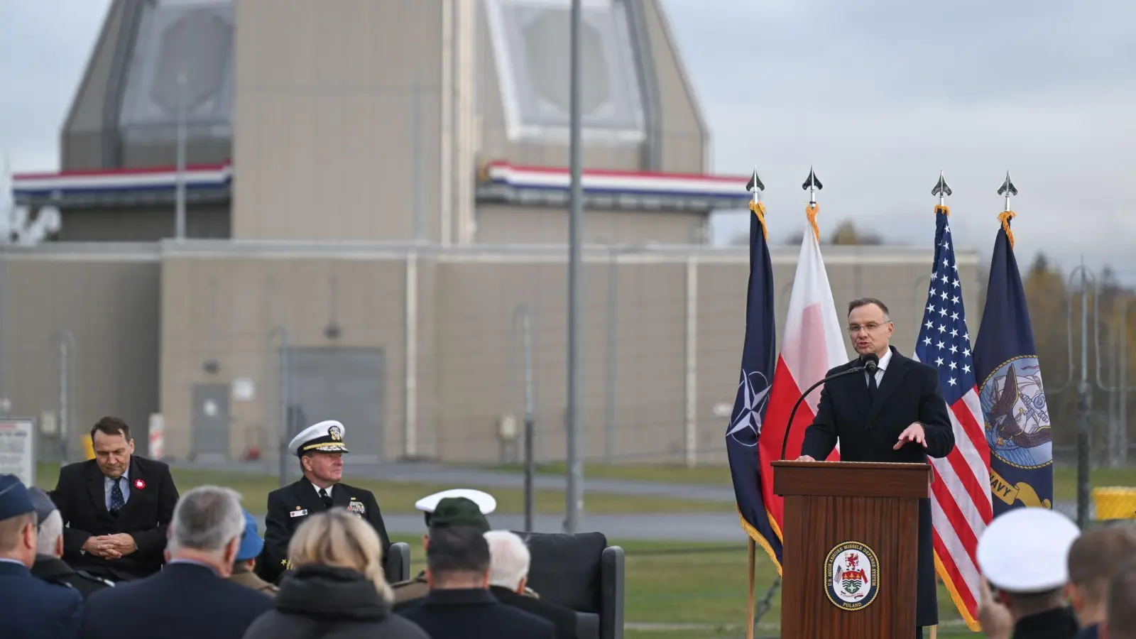 Polens Präsident Andrzej Duda spricht bei der Eröffnung der US-Raketenabwehrbasis in Redzikowo. (Foto aktuell) (Foto: Adam Warzawa/PAP/dpa)