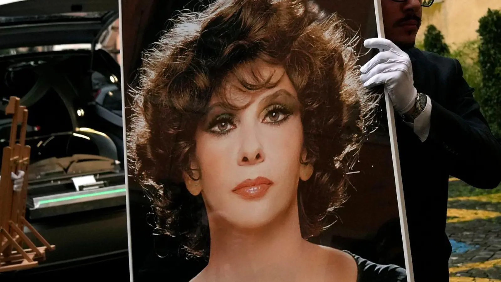 Die italienische Filmlegende Gina Lollobrigida starb am 16. Januar 2023 in Rom. (Foto: Alessandra Tarantino/AP/dpa)