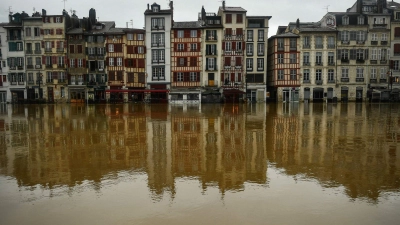 Starke Überschwemmungen in Frankreich sorgen für Entsetzen. (Archivbild) (Foto: Gaizka Iroz/AFP/dpa)