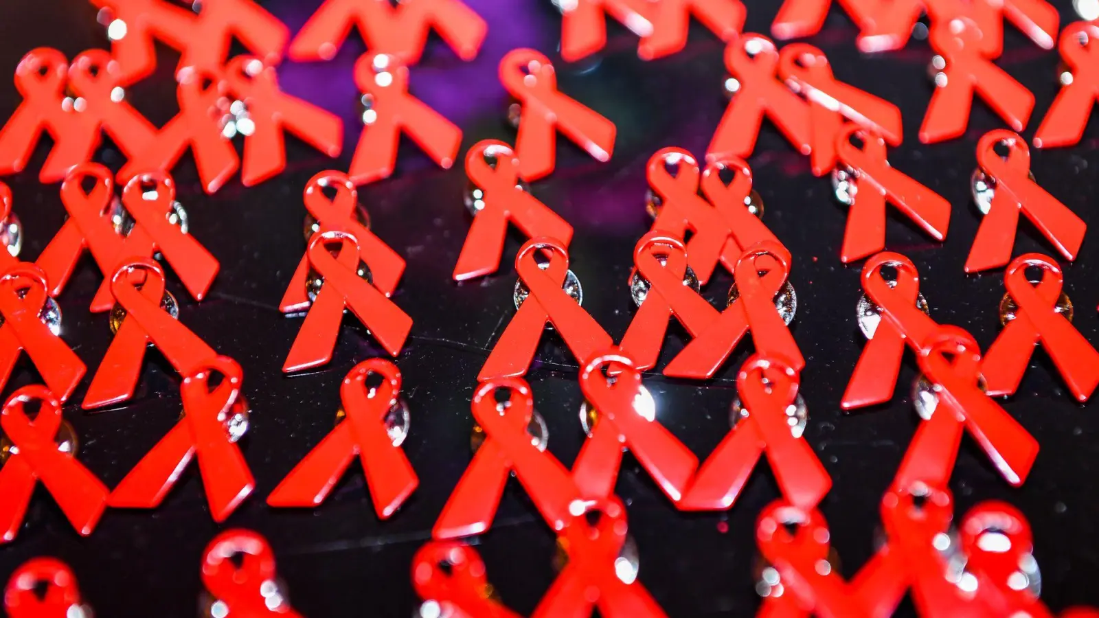 UN: Diskriminierung verhindert erfolgreichen Kampf gegen Aids. (Symbolbild) (Foto: Jens Kalaene/dpa-Zentralbild/dpa)