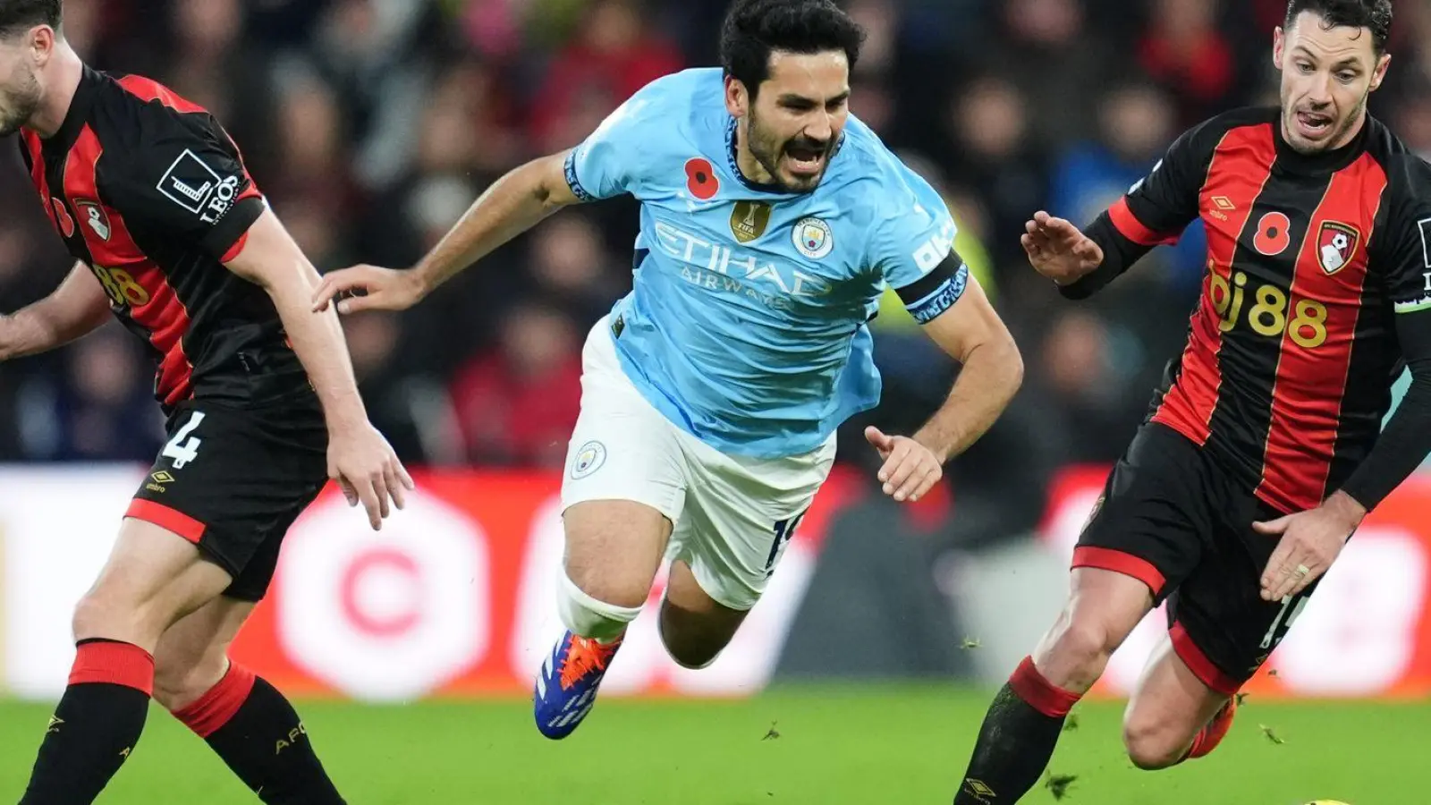 Stolperfalle Bournemouth: Ex-DFB-Kapitän Ilkay Gündogan (M) unterlag mit den Skyblues. (Foto: Adam Davy/PA Wire/dpa)