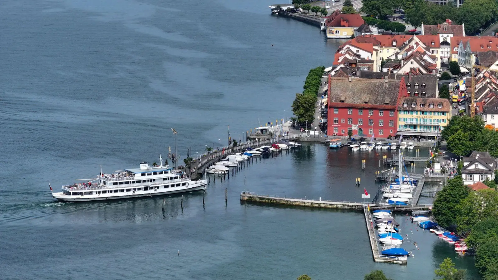 Vor allem die kurzfristigeren Buchungen fehlen bisher am Bodensee. (Foto: Felix Kästle/dpa)