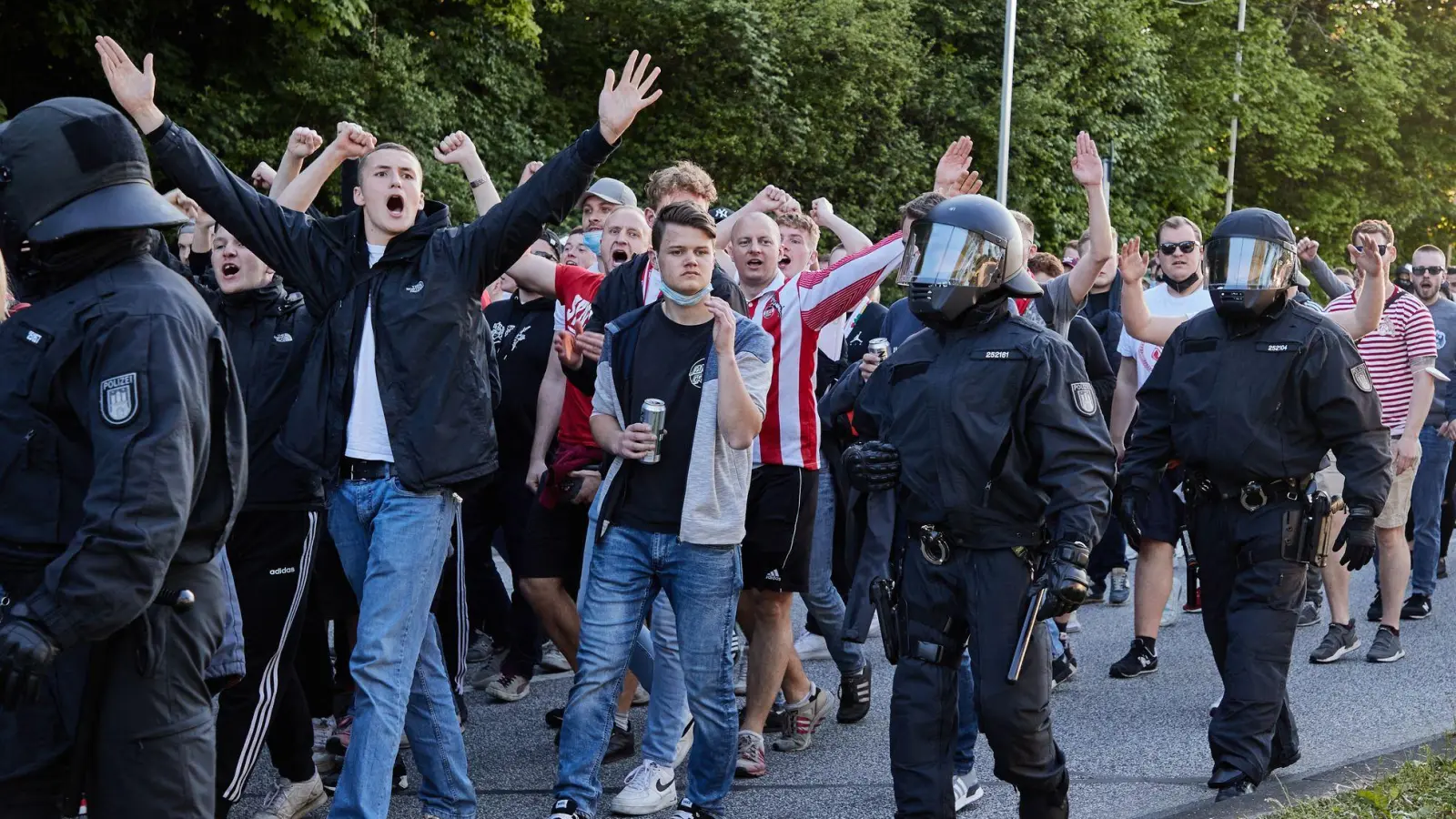 Fan-Organisationen kritisieren das Urteil des Bundesverfassungsgerichts. (Foto: Georg Wendt/dpa)