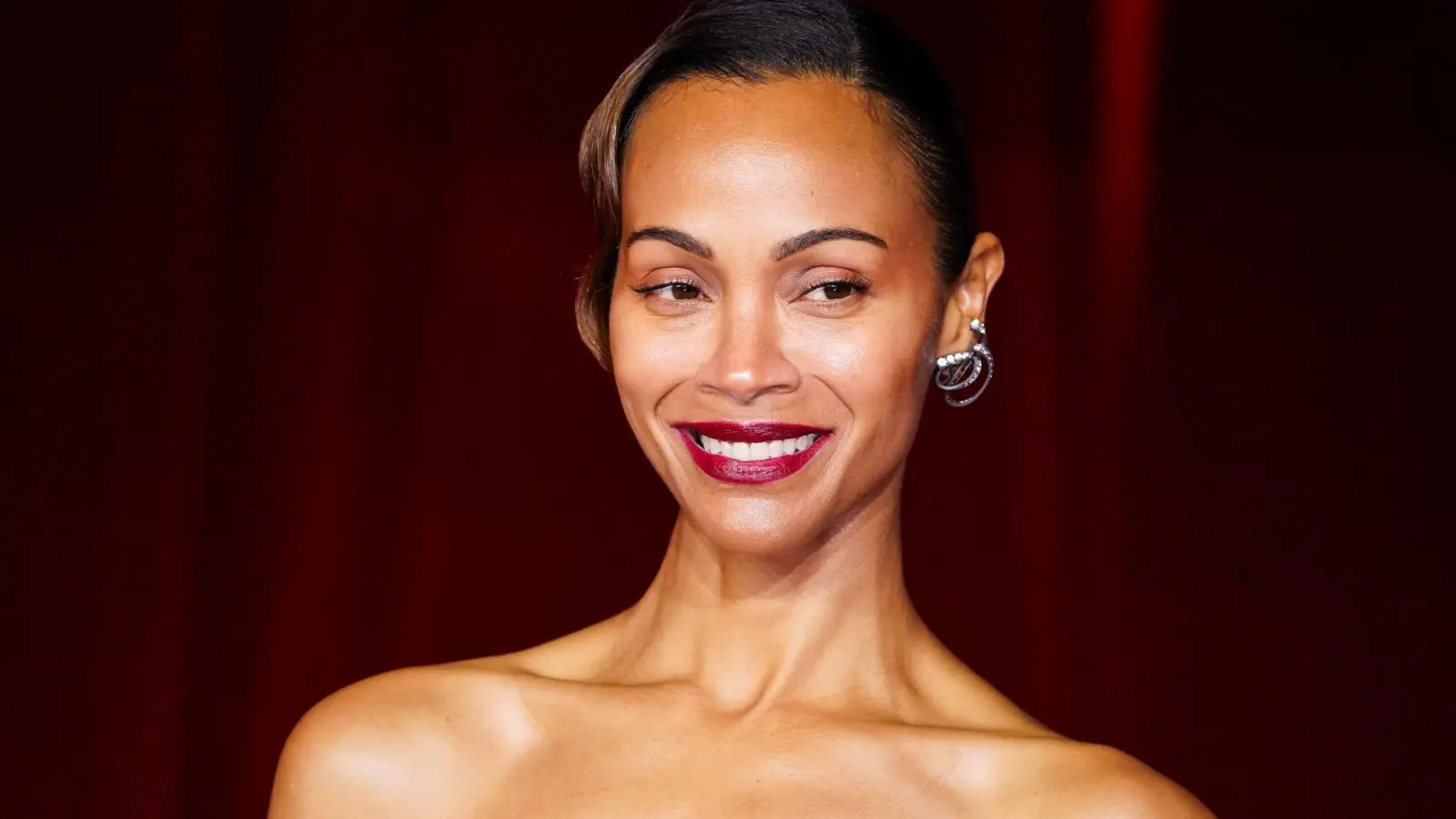 Zoe Saldana würde ihre „Avengers“-Filme am liebsten neu aufnehmen und noch einmal besser machen. (Foto: Jordan Strauss/Invision/AP/dpa)