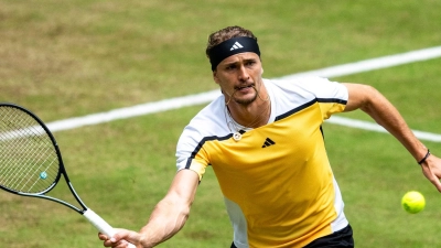 Für Zverev war in Halle im Halbfinale Endstation. (Foto: David Inderlied/dpa)