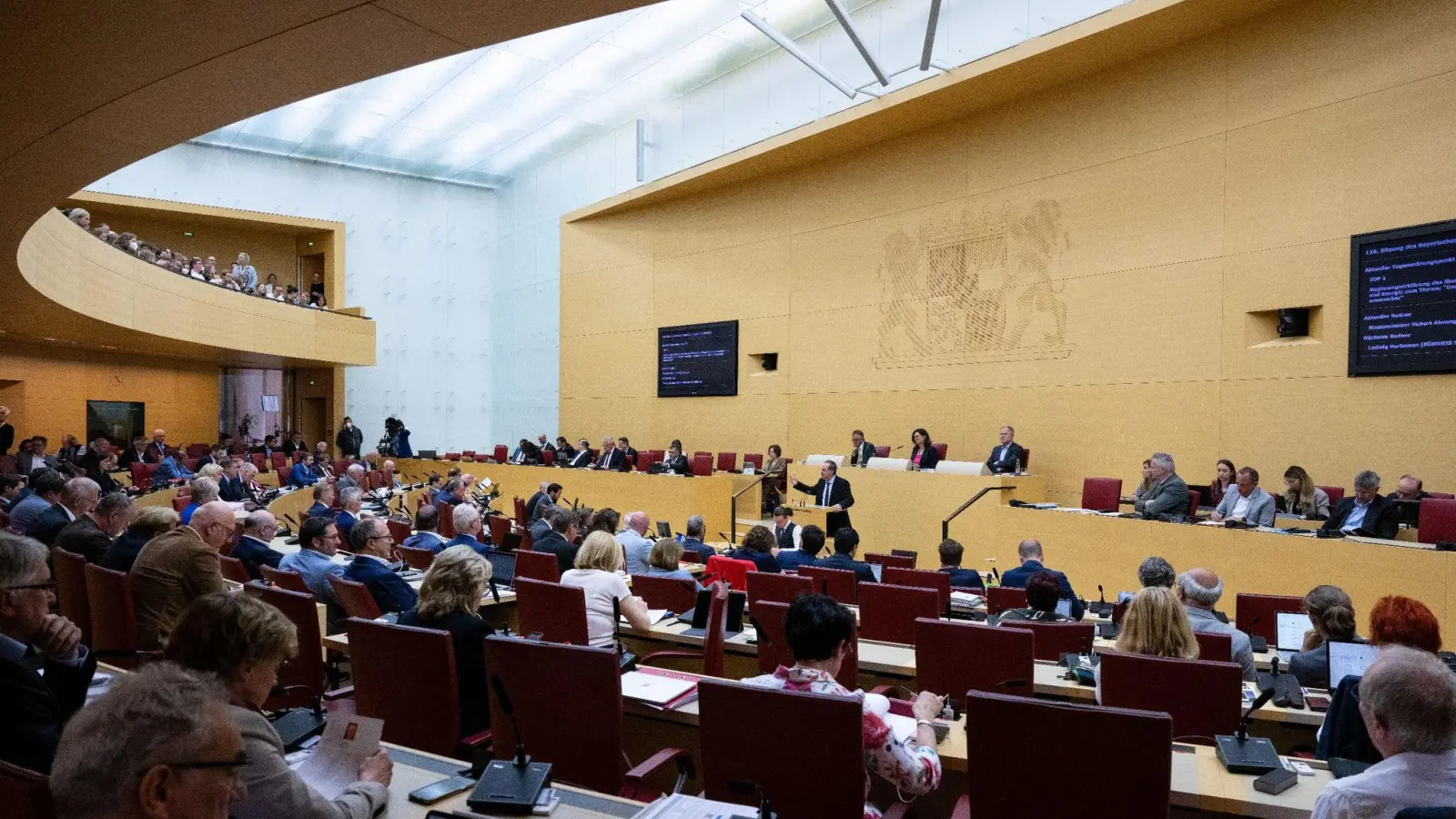 Eine Plenarsitzung im bayerischen Landtag. (Foto: Sven Hoppe/dpa/Archivbild)