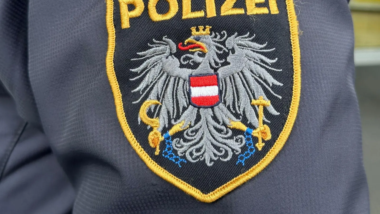 An der Haustür hat ein 44-Jähriger laut Polizei den neuen Freund seiner Frau erschossen. (Symbolbild) (Foto: Matthias Röder/dpa)