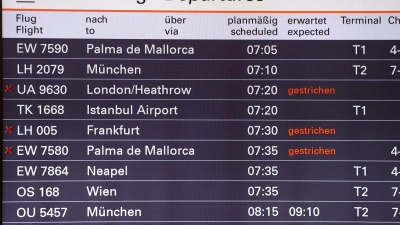 Gestrichene Flüge am Hamburger Flughafen. (Foto: Bodo Marks/dpa)