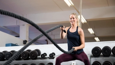 Power für die Psyche: Krafttraining führt schnell zu kleinen Erfolgen. (Foto: Christin Klose/dpa-tmn)