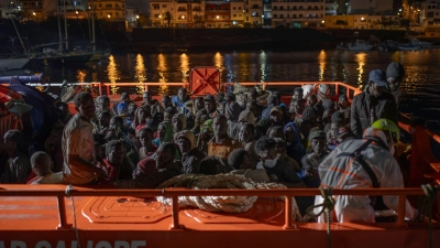 Bei einem neuen Unglück auf dem Atlantik vor La Restinga kamen mindestens neun Migranten ums Leben.  (Foto: Antonio Sempere/EUROPA PRESS/dpa)