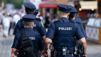 Die Polizei nahm den Verdächtigen noch auf der Wiesn fest. (Symbolbild) (Foto: Sven Hoppe/dpa)