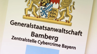 Die Zentralstelle Cybercrime meldet einen Erfolg im Kampf gegen Investment-Betrug im Internet. (Symbolbild) (Foto: Nicolas Armer/dpa)