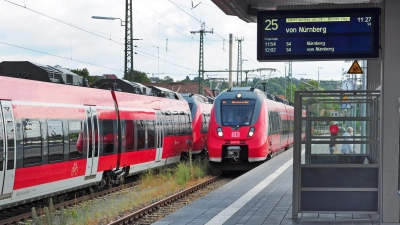 Aufgrund von Bauarbeiten gibt es bei der S4 zwischen Nürnberg, Ansbach und Dombühl Fahrplanänderungen. (Symbolbild: Jonas Volland)