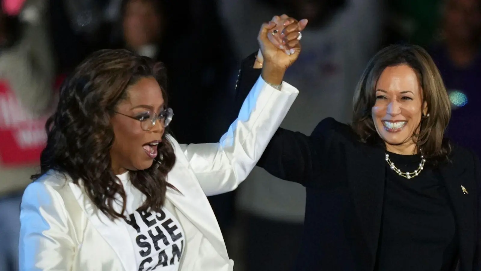 Oprah Winfrey ist ein Superstar in den USA - und unterstützt Kamala Harris. (Archivbild) (Foto: Matt Slocum/AP/dpa)