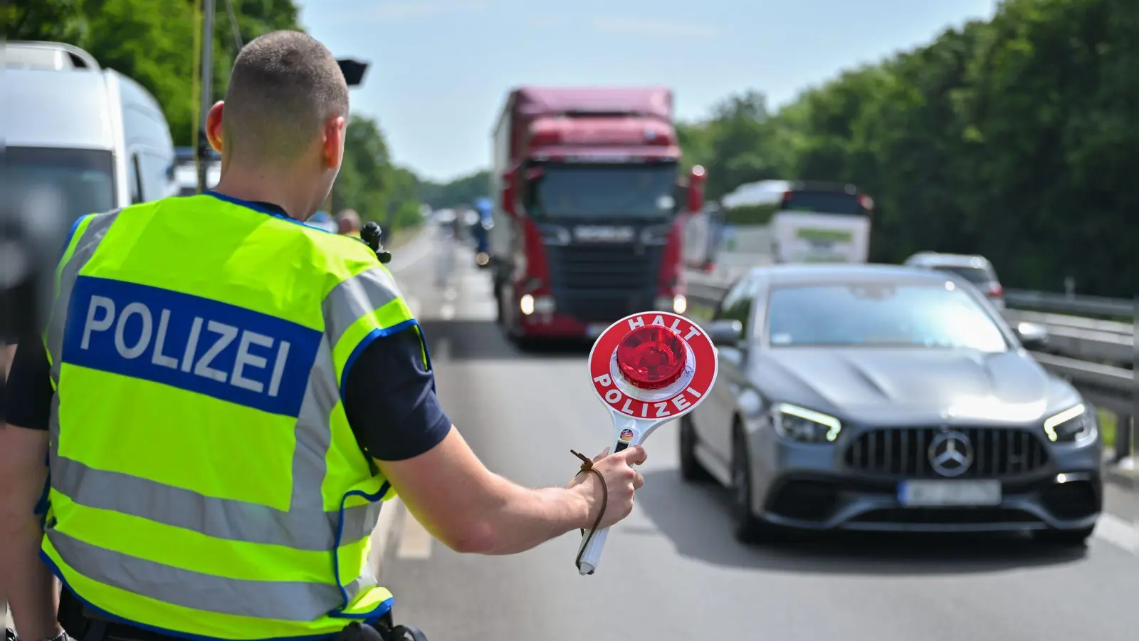 Bei der Begrenzung der irregulären Migration setzt die Union auf Zurückweisungen an der Grenze. (Symbolbild) (Foto: Patrick Pleul/dpa)