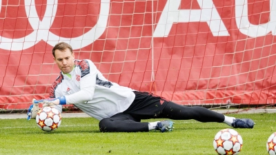 Manuel Neuer tritt mit dem FC Bayern München zum Viertelfinal-Hinspiel beim FC Villarreal im Estadio de la Ceramica an. (Foto: Matthias Balk/dpa)