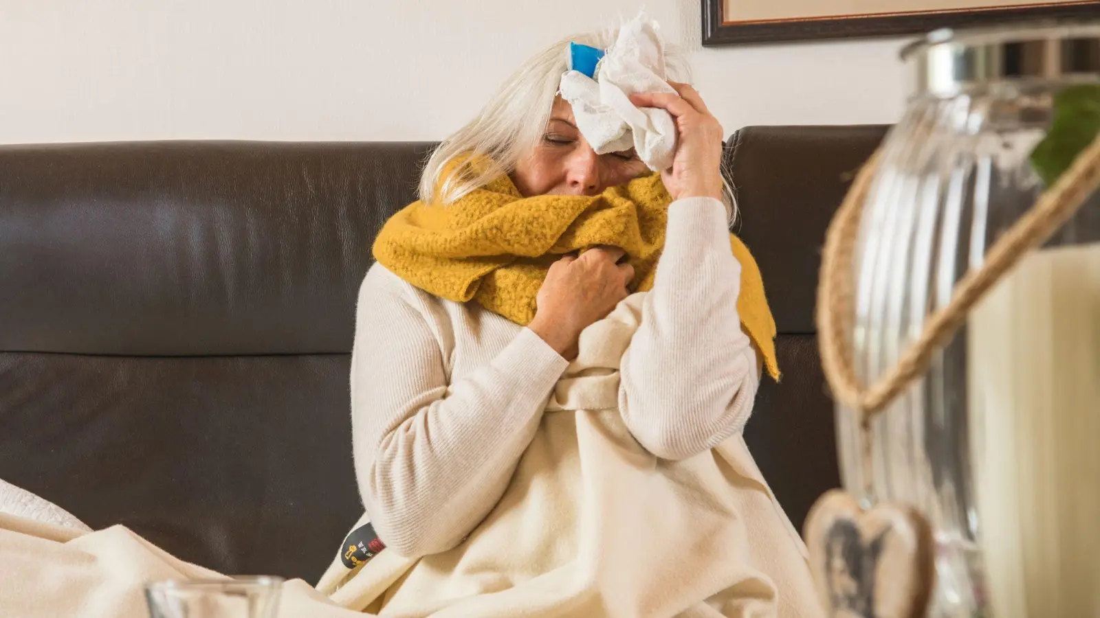 Hypochondrie zeigt sich durch übermäßige Beschäftigung mit körperlichen Symptomen, oft ohne medizinische Befunde. (Foto: Christin Klose/dpa-tmn)