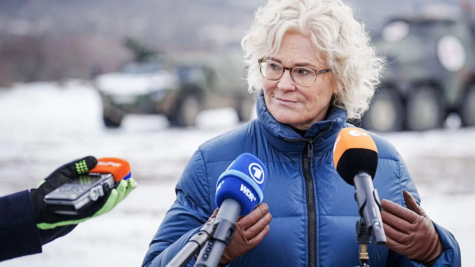 Zieht immer wieder Kritik auf sich: Christine Lambrecht. (Foto: Kay Nietfeld/dpa)