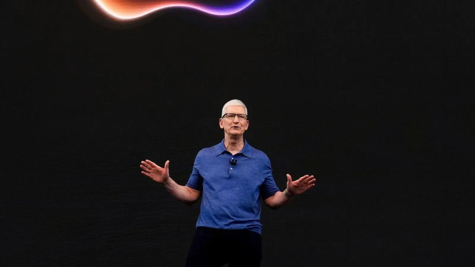 Apple-CEO Tim Cook auf der Apple-Entwicklerkonferenz WWDC in Cupertino. (Foto: Jeff Chiu/AP/dpa)