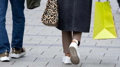 Nach zuletzt zwei Monaten mit Umsatzeinbußen in Folge steigt der Umsatz im Einzelhandel seit Juli wieder. (Symbolbild) (Foto: Sven Hoppe/dpa)