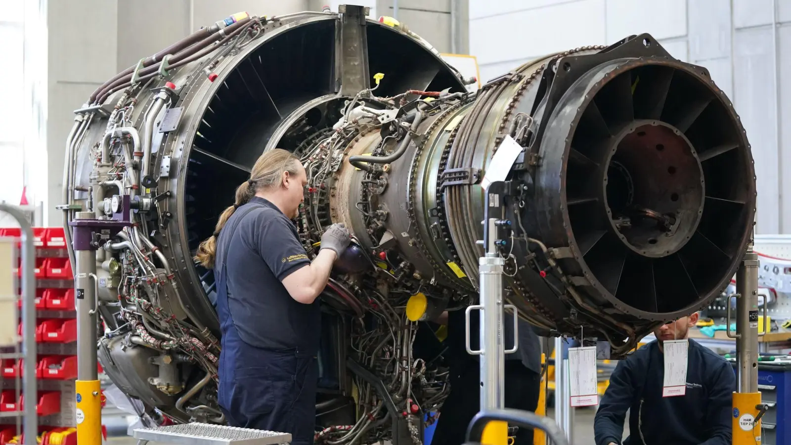 Der Lufthansa-Konzern stellt auch 2025 neue Kräfte ein.  (Foto: Marcus Brandt/dpa)