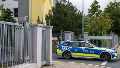 Die Ermittler waren zunächst davon ausgegangen, dass der Mann Bundeswehrsoldaten in der Innenstadt von Hof töten wollte. (Archivbild) (Foto: Pia Bayer/dpa)