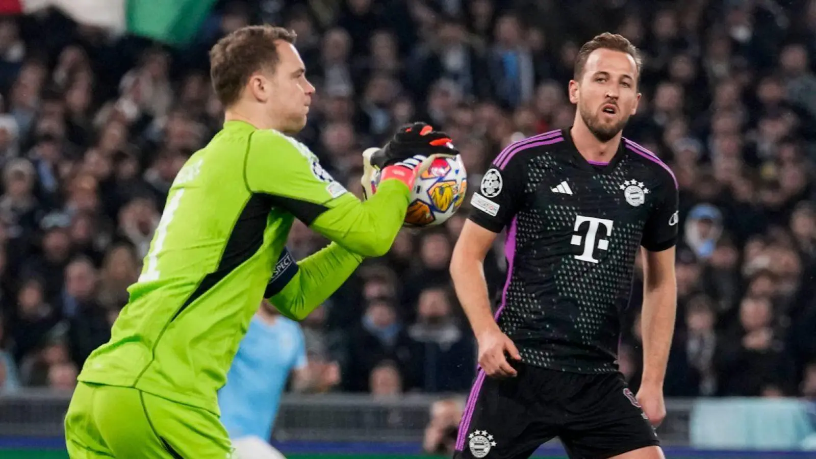 Was der FC Bayern nun braucht, ist ein Erfolgserlebnis, sagt Torwart Manuel Neuer. (Foto: Andrew Medichini/AP/dpa)