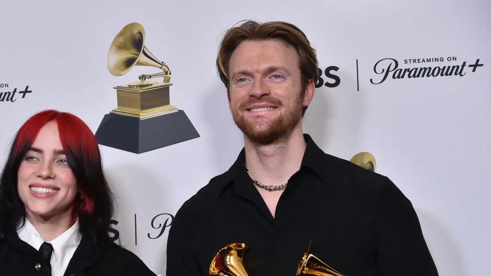 Billie Eilish und ihr Bruder Finneas arbeiten zusammen an ihrer Musik – nun haben beide auch eine gemeinsame Wahlempfehlung für Kamala Harris abgegeben. (Foto: Richard Shotwell/Invision/AP/dpa)