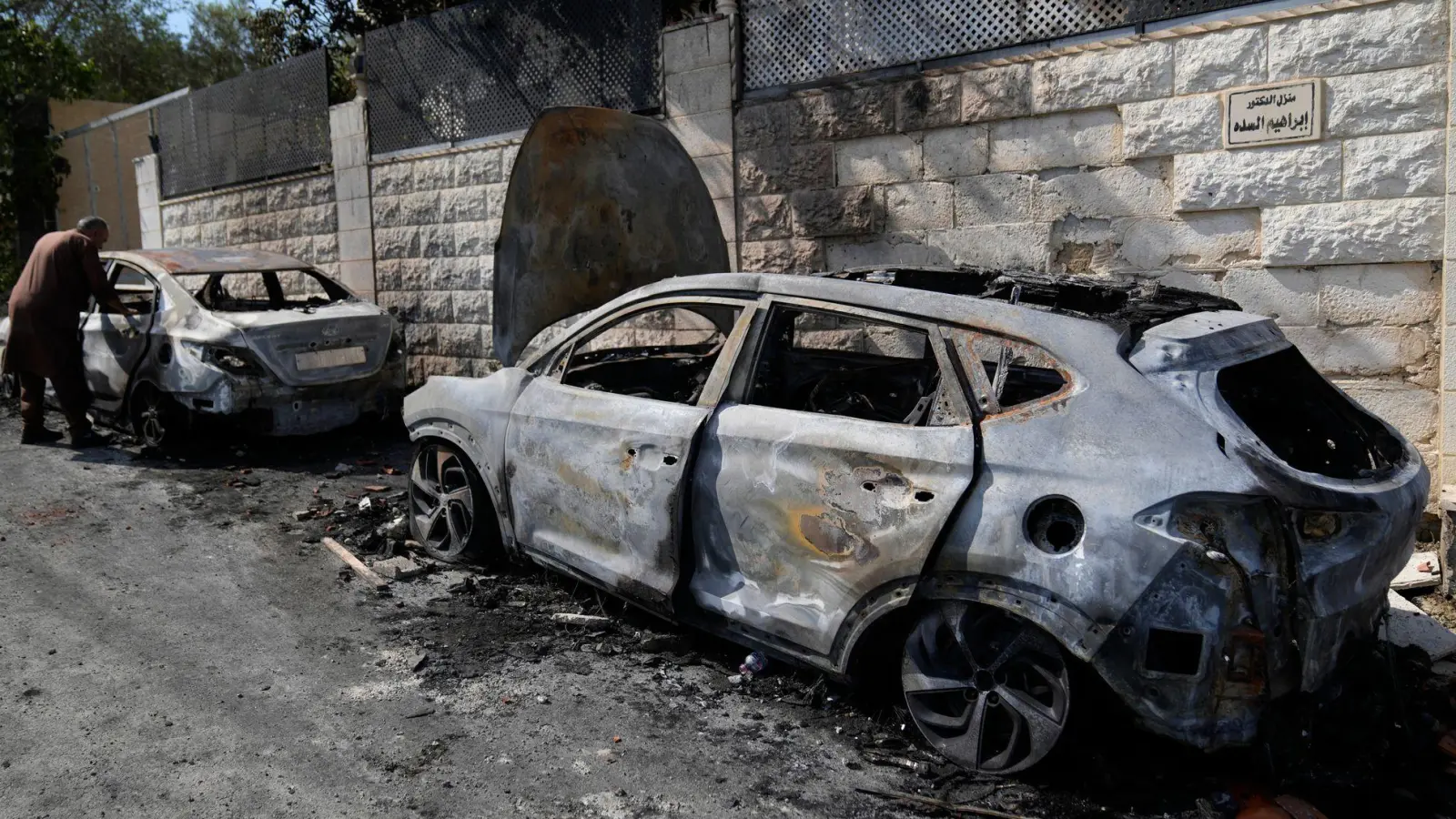 Immer wieder gibt es Fälle von Siedlergewalt gegen Palästinenser. (Archivbild) (Foto: Nasser Nasser/AP/dpa)