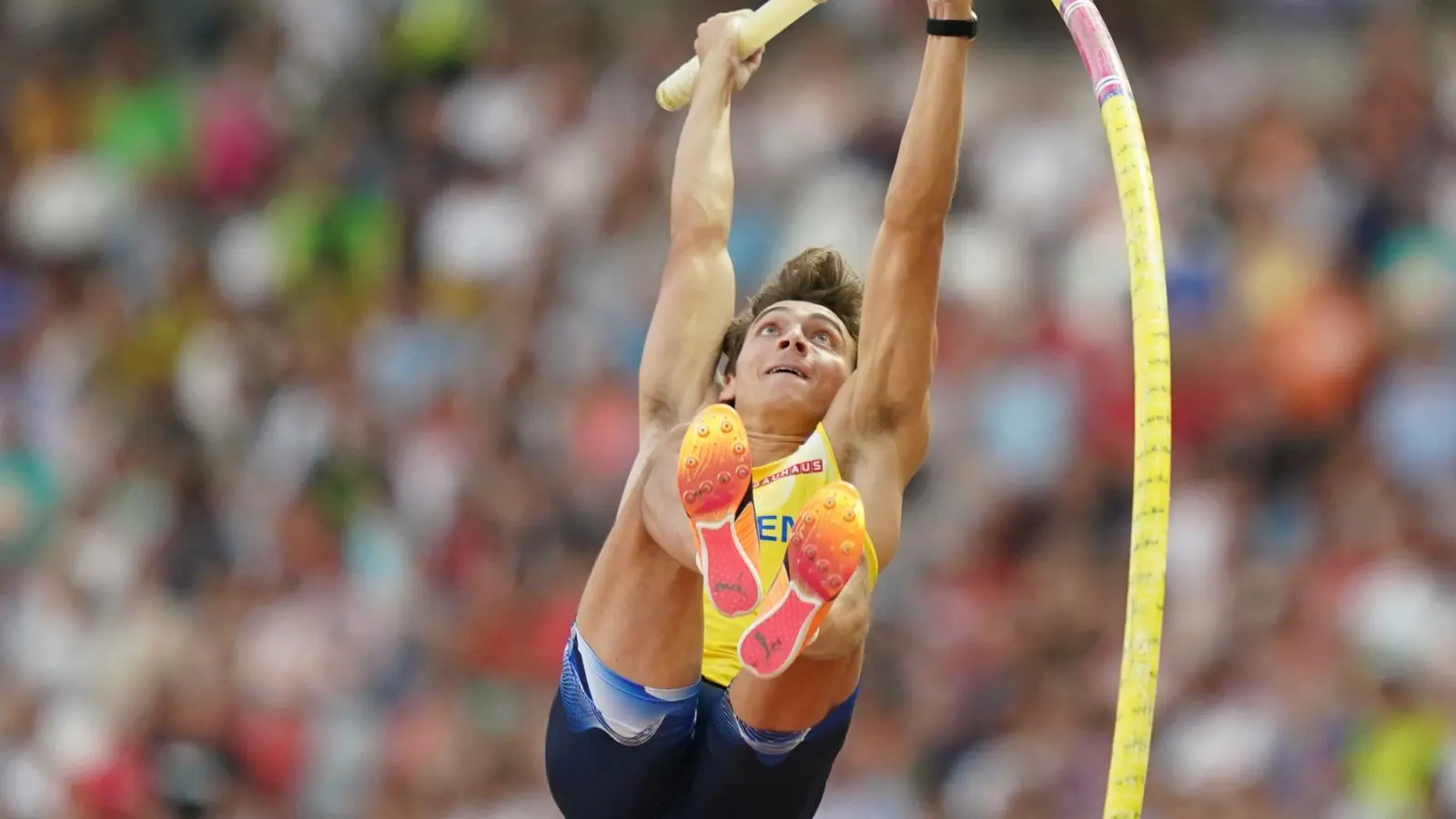 Der nur „Mondo“ genannte Armand Duplantis aus Schweden überquerte beim Diamond-League-Finale in Eugene 6,23 Meter. (Foto: Marcus Brandt/dpa)