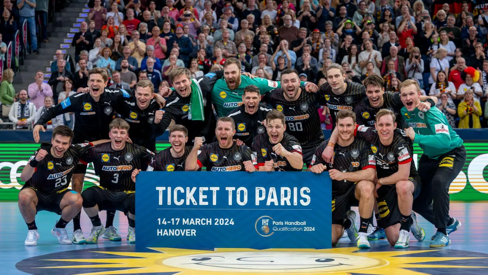 Die Handballer haben sich für das Olympia-Turnier qualifiziert. (Foto: David Inderlied/dpa)