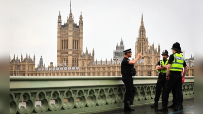 Ein Mann wurde auf der Westminster Bridge lebensgefährlich verletzt. (Archivbild) (Foto: Christian Charisius/dpa)