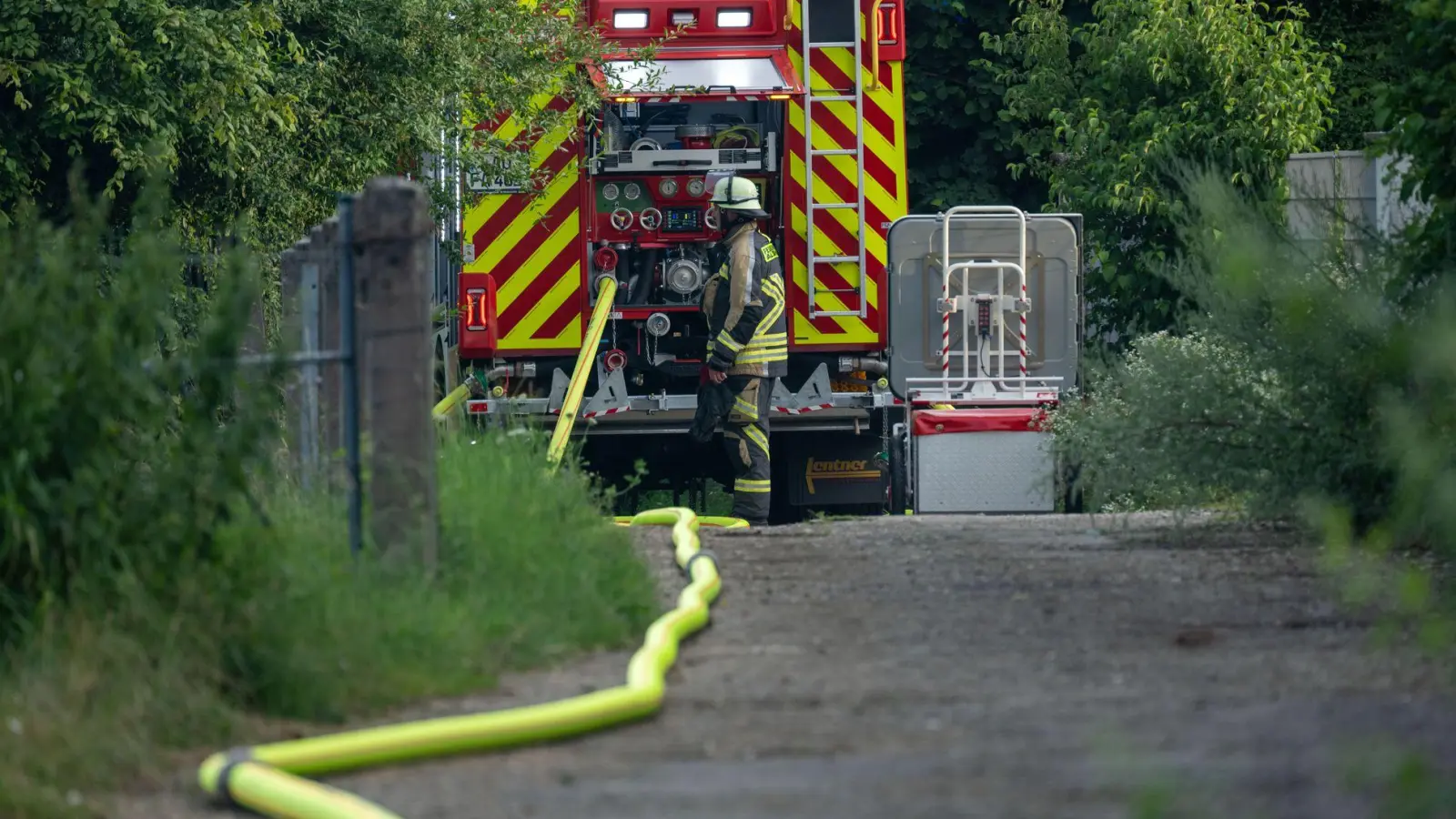 Die vermisste Frau eines Brandstifters aus Altdorf könnte ebenfalls verbrannt sein. (Archivfoto)  (Foto: Pia Bayer/dpa)