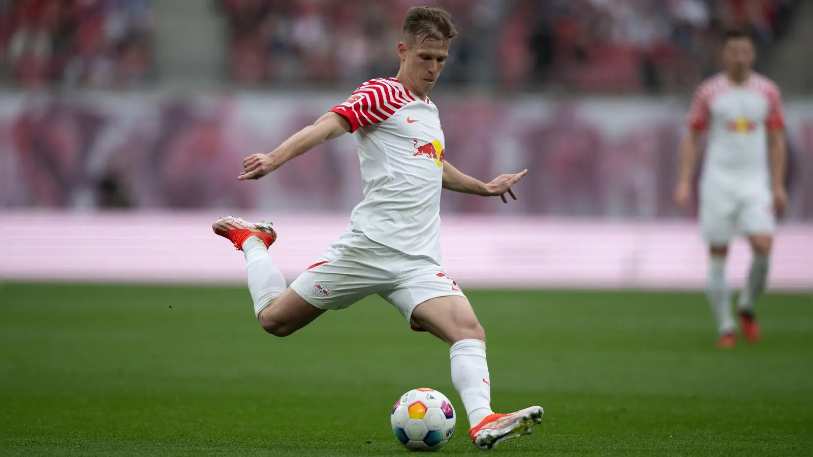 Dani Olmo hat noch keinen neuen Verein gefunden. (Foto: Hendrik Schmidt/dpa)