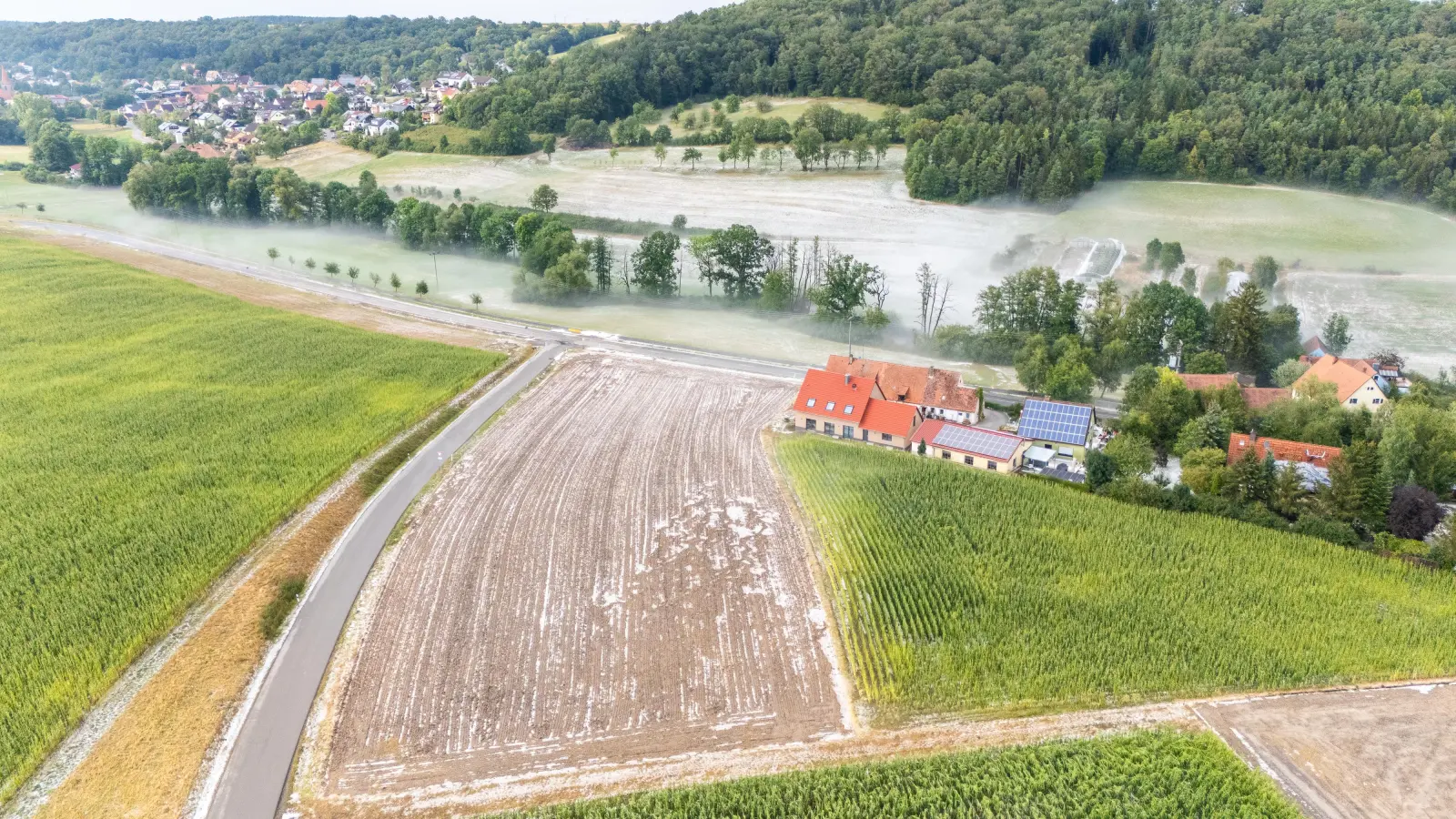 Im Landkreis Ansbach wütete am Dienstagabend ein Unwetter. Unser Bild zeigt die Steinmühle in Weihenzell. (Foto: NEWS5 / Ferdinand Merzbach)