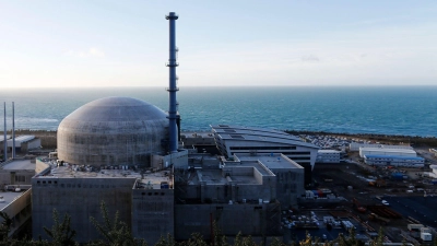 Das Atomkraftwerk im französischen Flamanville. (Foto: Charly Triballeau/AFP/dpa)