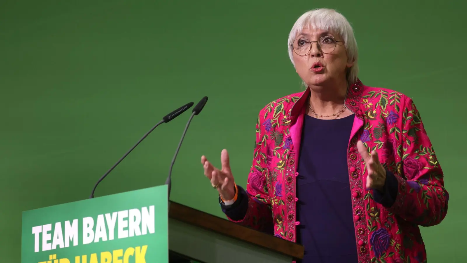 Claudia Roth attackiert CSU-Chef Söder.  (Foto: Karl-Josef Hildenbrand/dpa)