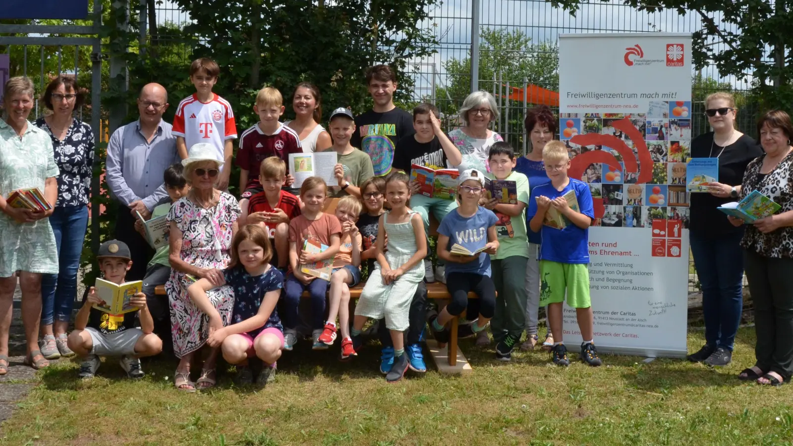 Ab sofort kommen ehrenamtliche Lese-Patinnen in die Mittagsbetreuung der Oberzenner Grundschule, um bei den Kindern den Spaß an der Lektüre zu fördern. (Foto: Yvonne Neckermann)