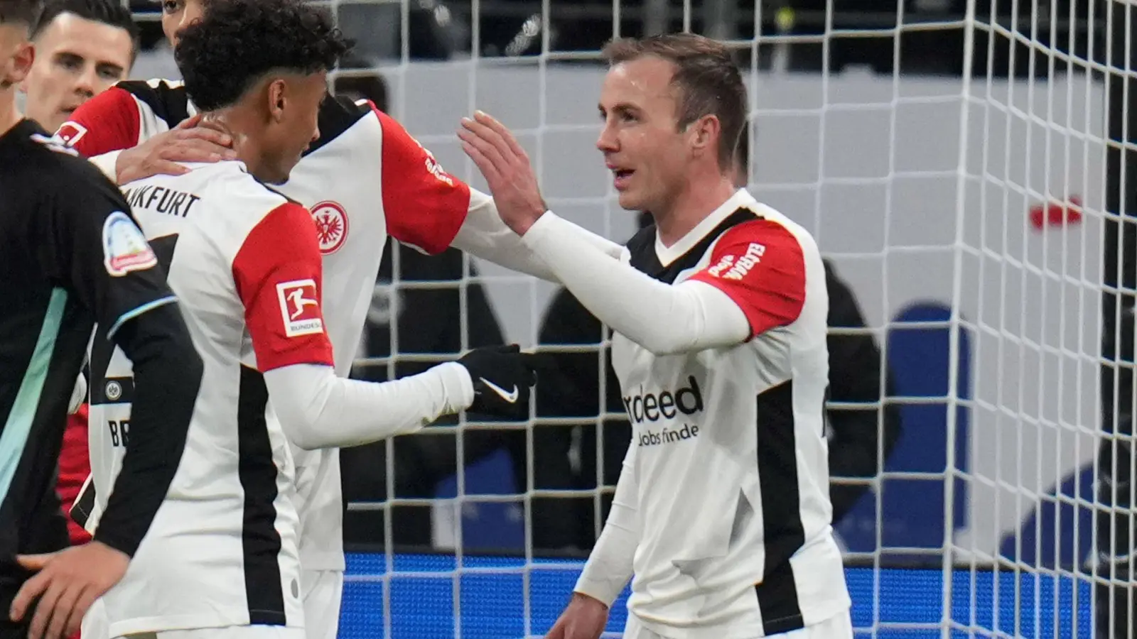 Eintracht Frankfurt bleibt dank eines Treffers von Mario Götze in der Bundesliga auf Erfolgskurs. (Foto: Thomas Frey/dpa)