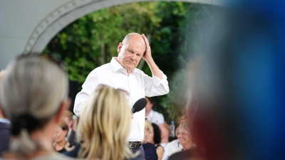 Erstmals redet Scholz öffentlich über die Wahlergebnisse in Thüringen und Sachsen. Über seine SPD verliert er dabei nur wenige Worte. (Foto: Kay Nietfeld/dpa)