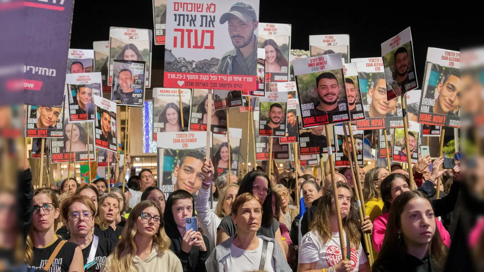 Unbestätigten Medienberichten zufolge ist eine israelische Delegation in Katar eingetroffen, um über einen Austausch israelischer Geiseln gegen inhaftierte Palästinenser und einen Waffenstillstand im Gazastreifen zu sprechen. (Foto: Israel Hadari/ZUMA Press Wire/dpa)