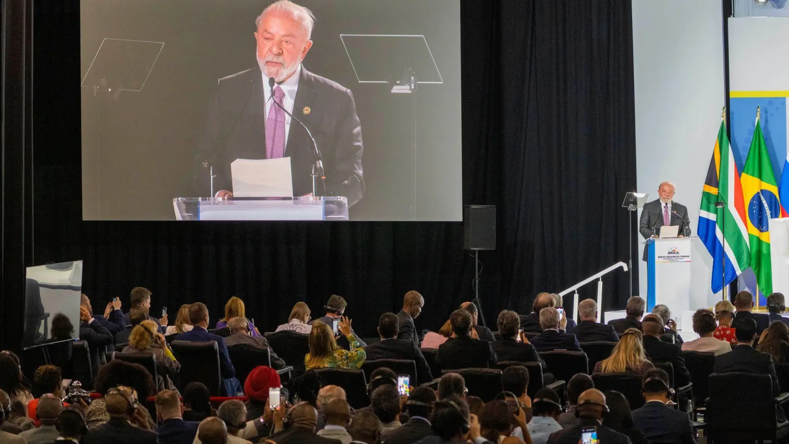 Der brasilianische Präsident Luiz Inácio Lula da Silva spricht sich für ein schnelles Ende des Ukraine-Konflikts aus. (Foto: Jerome Delay/AP/dpa)