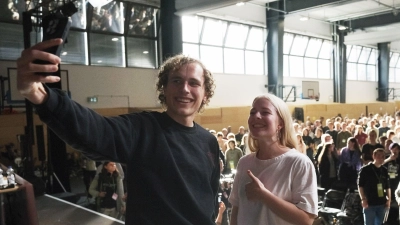 Das neue Führungsduo der Grünen Jugend - Jakob Blasel und Jette Nietzard. (Foto: Sebastian Willnow/dpa)