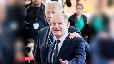 Für Kanzler Scholz hat US-Präsident Biden bei seinem Besuch besonders viel Lob übrig. (Foto: Christoph Soeder/dpa)