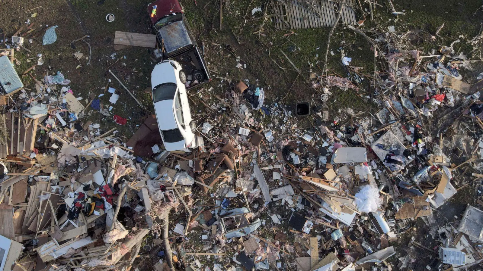 Tornados und Hagel vor allem in den USA haben die Schäden in die Höhe getrieben. (Archivbild) (Foto: Julio Cortez/AP/dpa)