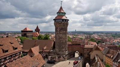 Blick auf die Kaiserburg in Nürnbergs Altstadt. (Foto: Daniel Karmann/dpa)