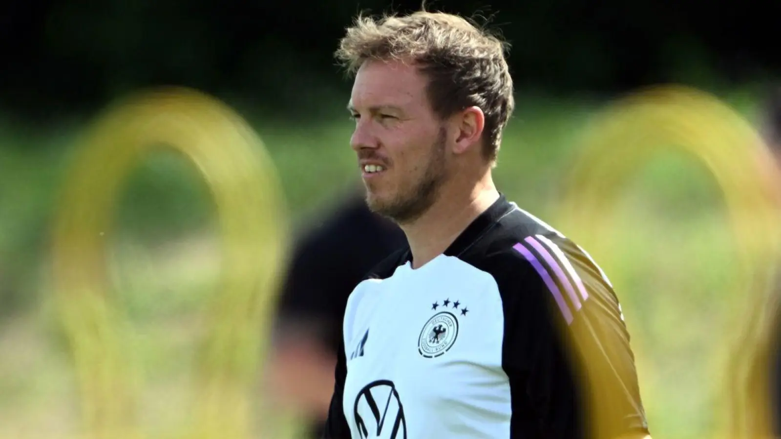 Bundestrainer Julian Nagelsmann beim Abschlusstraining vor dem Griechenlandtest. (Foto: Federico Gambarini/dpa)