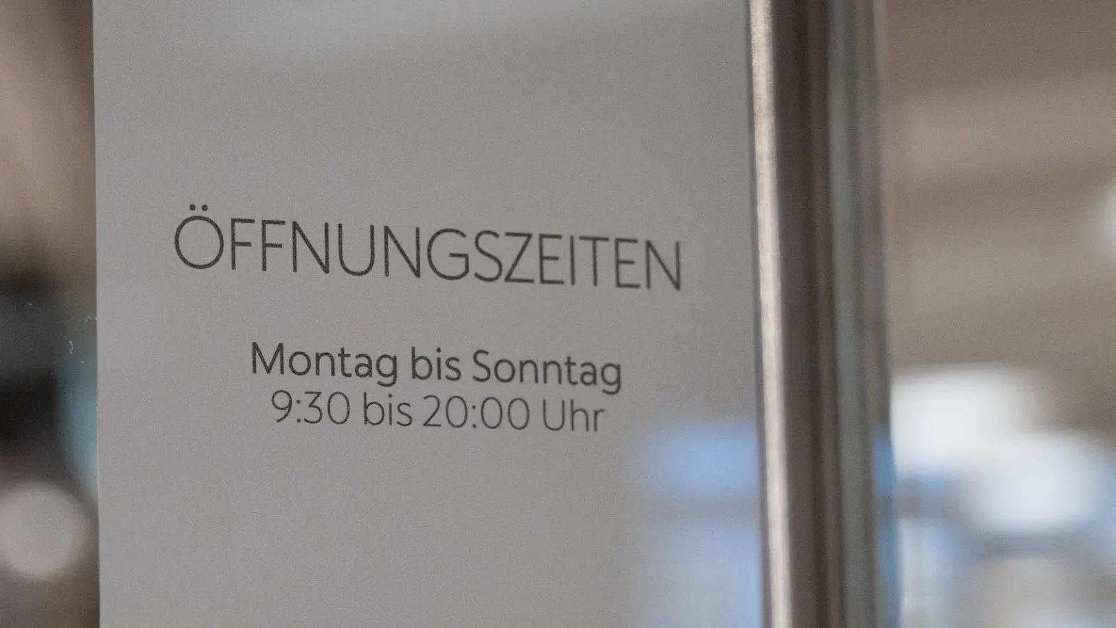 Bayern will als einziges Bundesland neben dem Saarland an Ladenöffnungszeit bis spätestens 20.00 Uhr festhalten. (Foto: Magdalena Henkel/dpa)