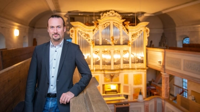 Auf Neujahrsfahrt zu Orgeln in der Region: Matthias Grünert, Kantor der Frauenkirche Dresden. (Foto: Christoph Müller)